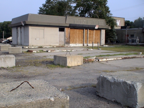 Boarded up gas station at 881 Edgell Rd is also part of Centercorp Nobscot property